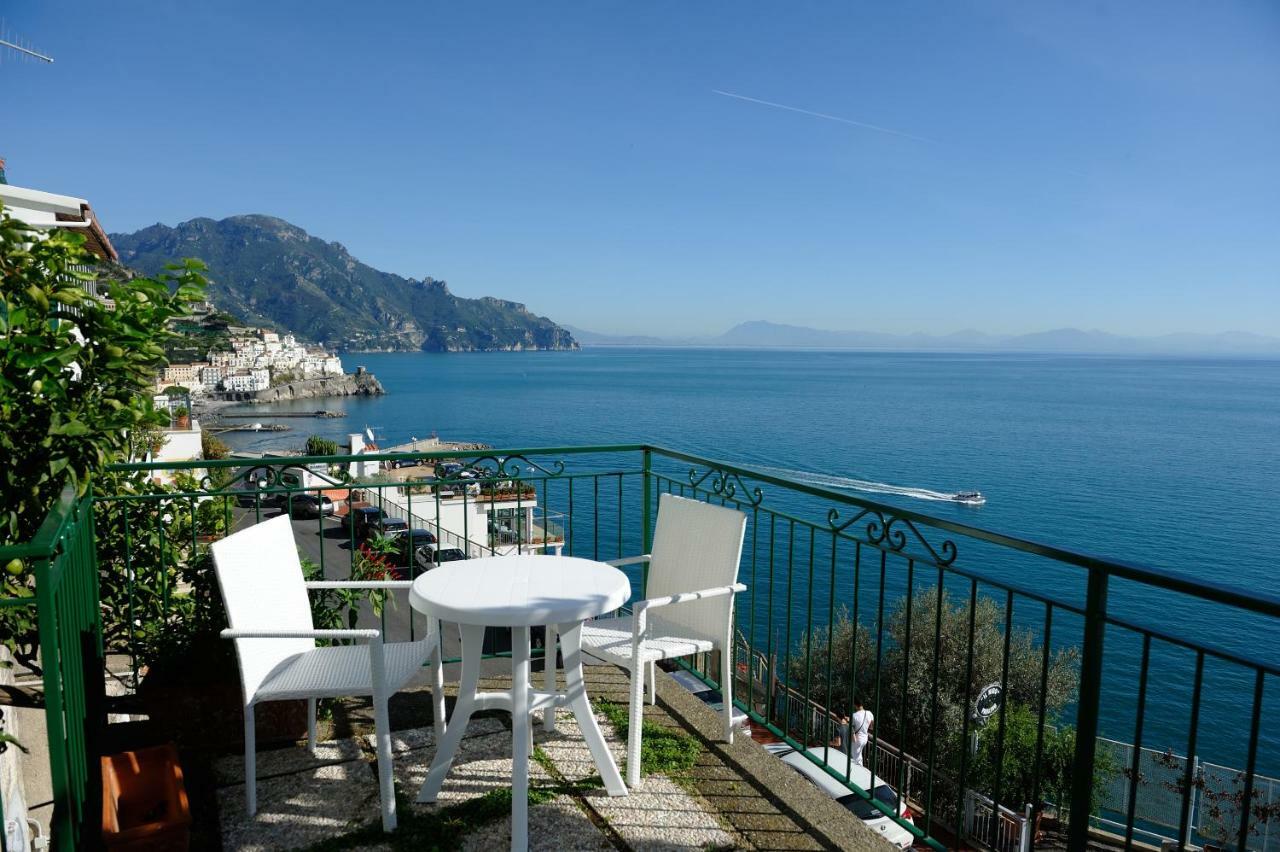 Amalfi Blue Flowers A Eksteriør billede